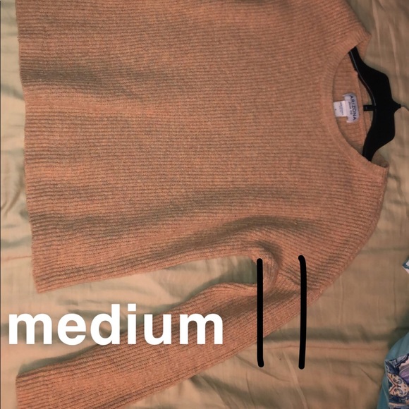 sweater - Picture 2 of 2